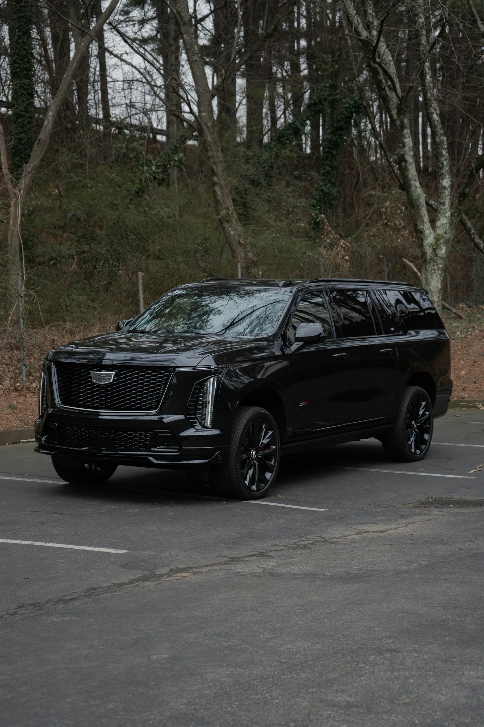 Black executive SUV — Mac Dominus secured mobility fleet